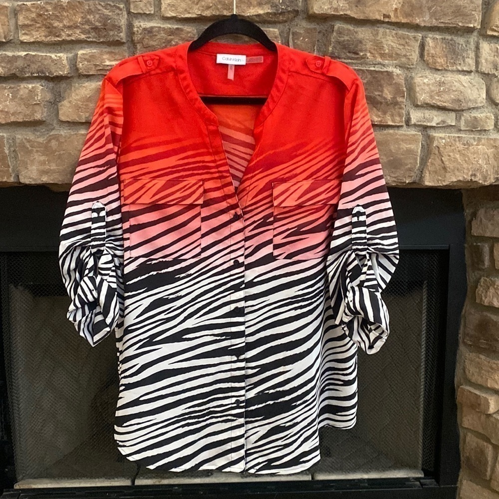 Calvin Klein red, white and black zebra design blouse. Cute tied in front. XL